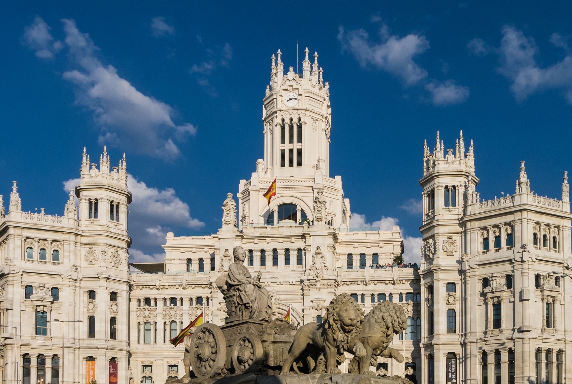 Fachada Ayutamiento de Madrid con la fuente de Cibeles